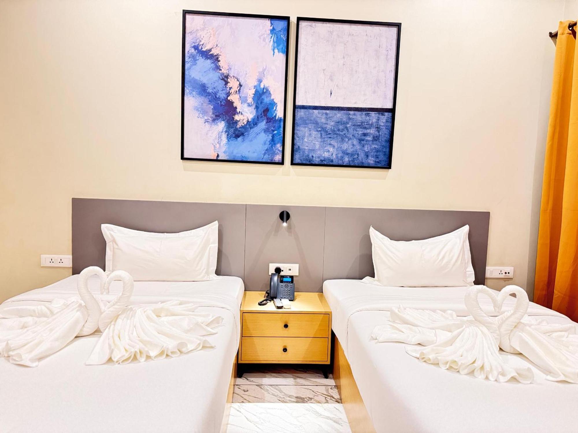 Ixoras Hotel Lemba キンシャサ エクステリア 写真